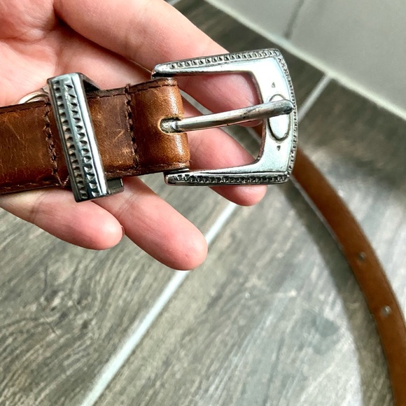 The Ritz Leather Western Belt w/Silver Concho Bead - Picture 8 of 8